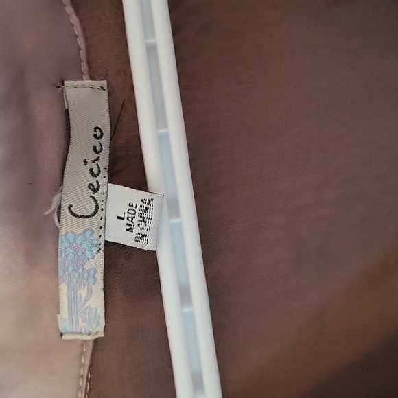 Blouse - Picture 2 of 3